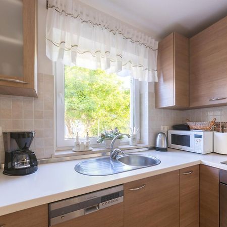 Apartmani Lenka Ugljan Habitación foto