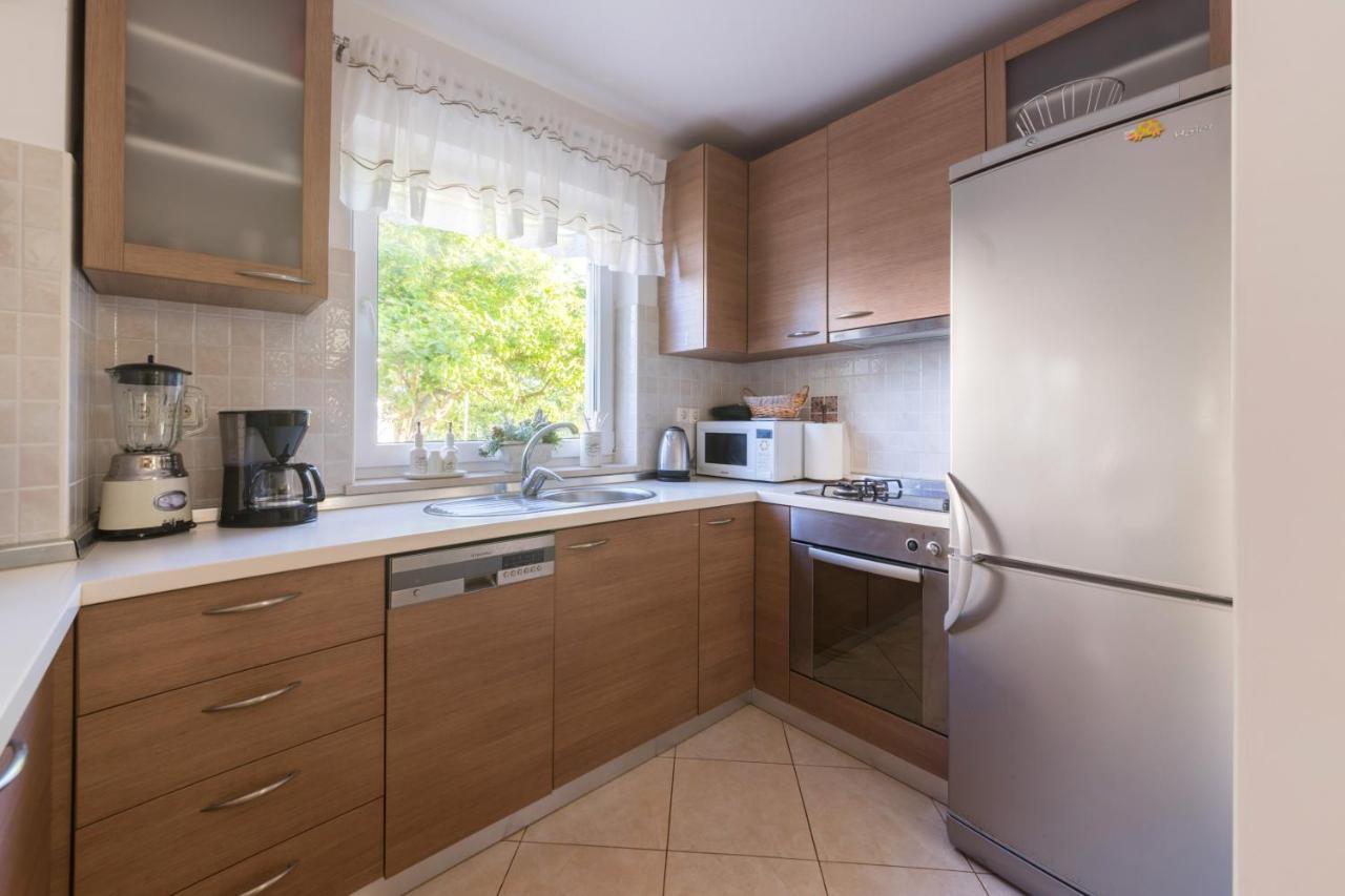 Apartmani Lenka Ugljan Habitación foto
